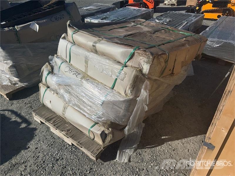 Quantity of Skid Steer Forks (Unused) Garfos