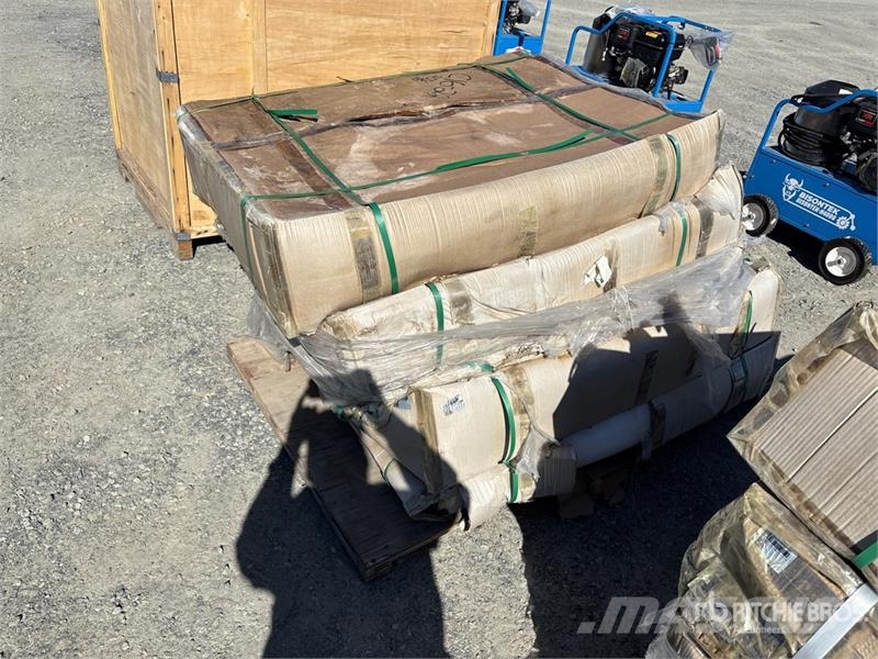 Quantity of Skid Steer Forks (Unused) Garfos