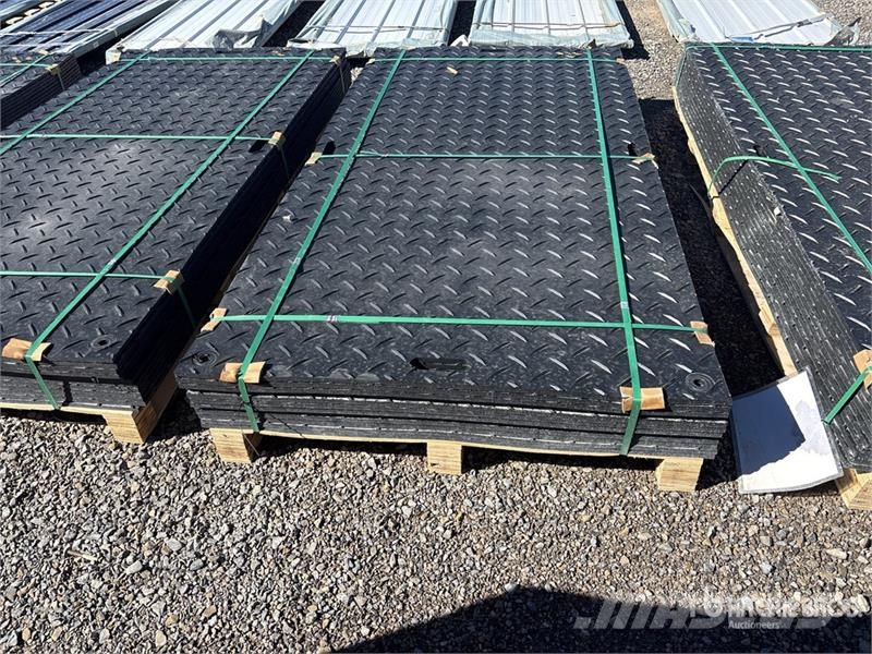 Quantity of SKLP SK-LJB12 Ground Protection Mats Građevinarstvo – ostalo