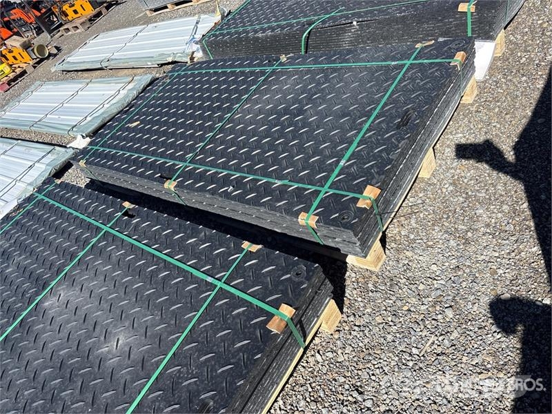 Quantity of SKLP SK-LJB12 Ground Protection Mats Građevinarstvo – ostalo