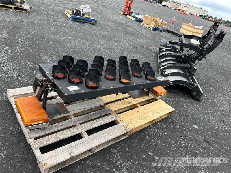 Quantity of Snow Plow Equipment Egyéb mezőgazdasági gépek