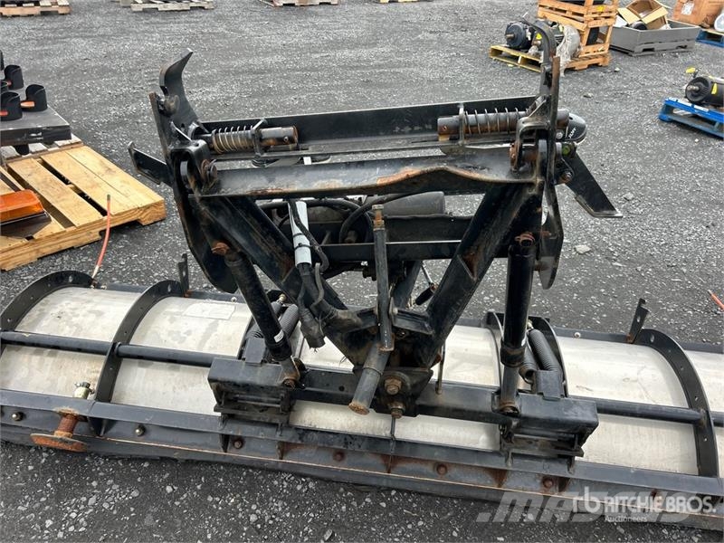 Quantity of Snow Plow Equipment Egyéb mezőgazdasági gépek