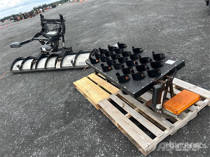 Quantity of Snow Plow Equipment Egyéb mezőgazdasági gépek