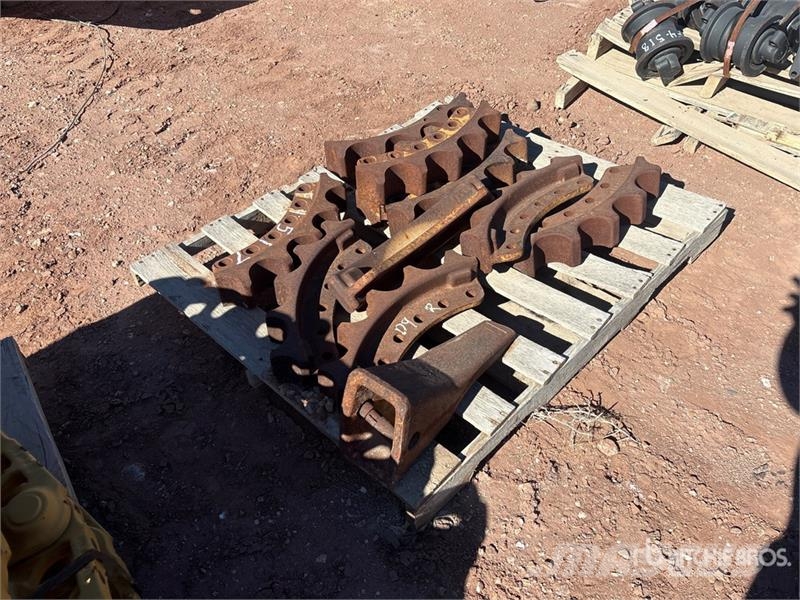 Quantity of Sprocket Segments - Fits Cat D9R Drugi deli