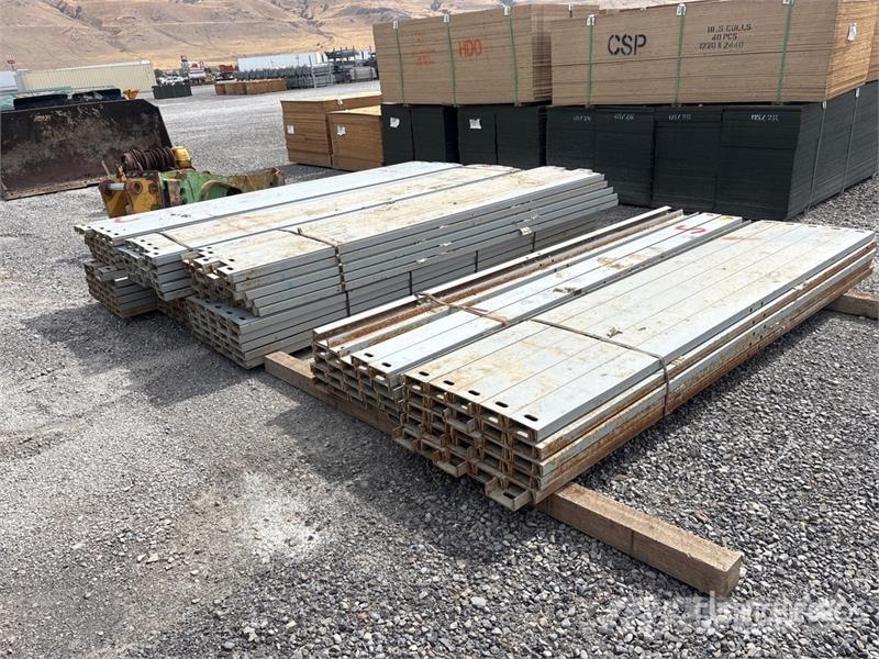 Quantity of Steel C-Channel Vitle, dvigala in gradbeni dvižni sistemi