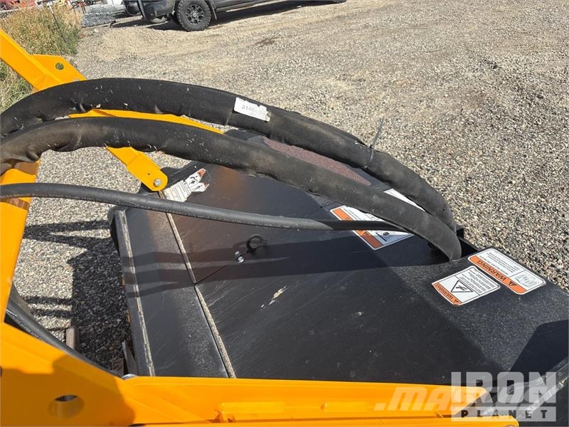 Quick Attach 60 in Skid Steer Mulcher Stobbenfreesmachines