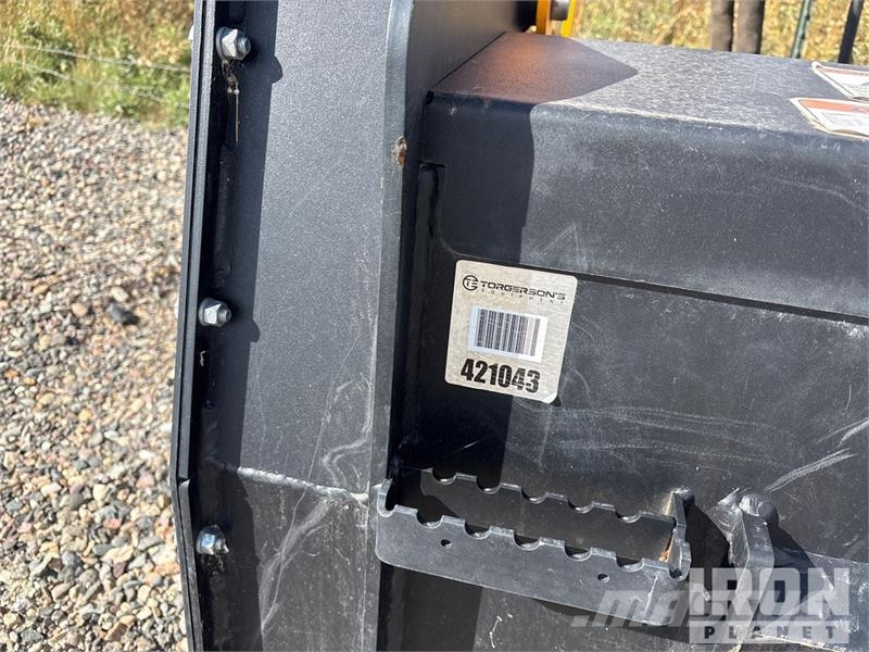 Quick Attach 60 in Skid Steer Mulcher Stobbenfreesmachines