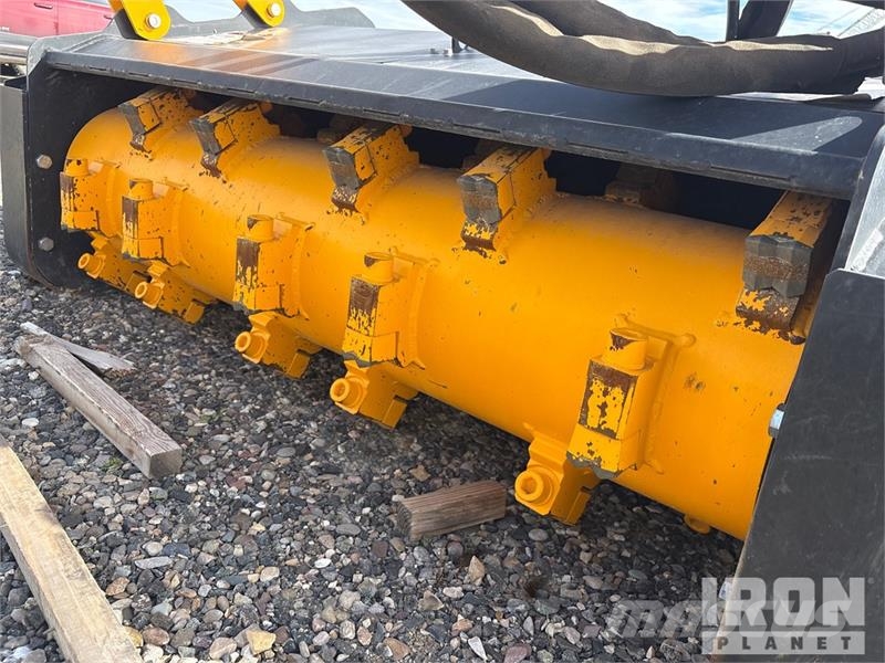 Quick Attach 60 in Skid Steer Mulcher Stobbenfreesmachines