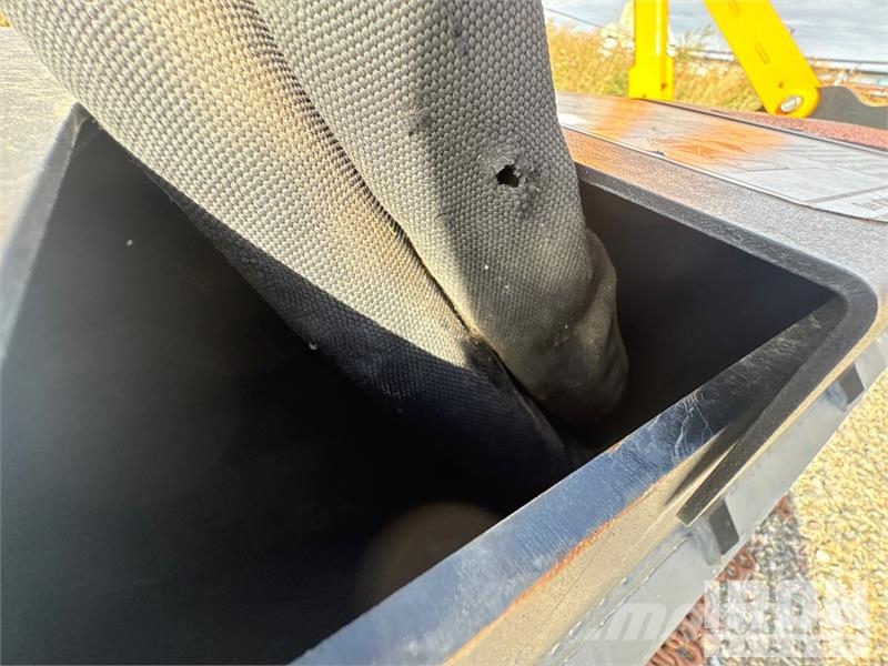 Quick Attach 60 in Skid Steer Mulcher Stobbenfreesmachines