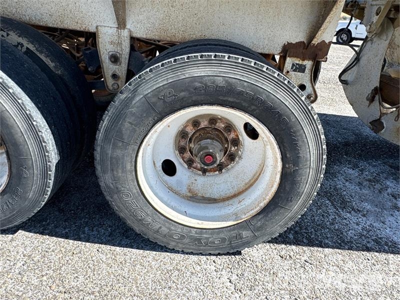 R-Way T32211AN 32 ft T/A Belly Dump Trailer Kipper
