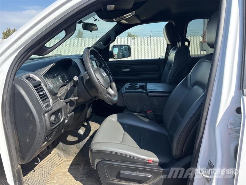 RAM 1500 기타