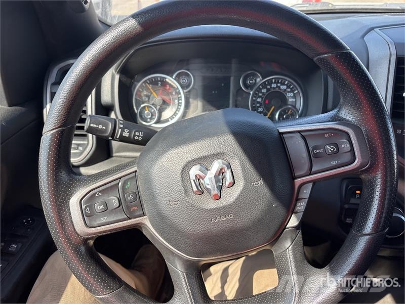 RAM 1500 기타