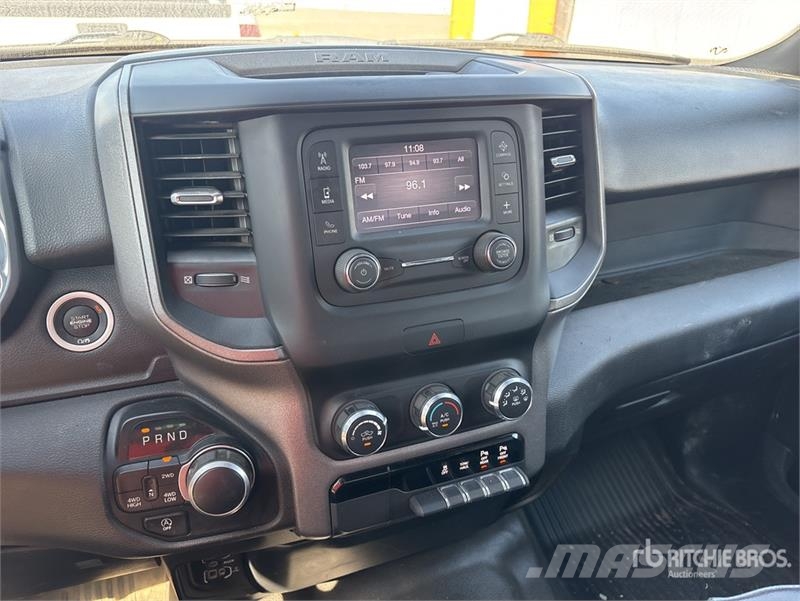 RAM 1500 기타