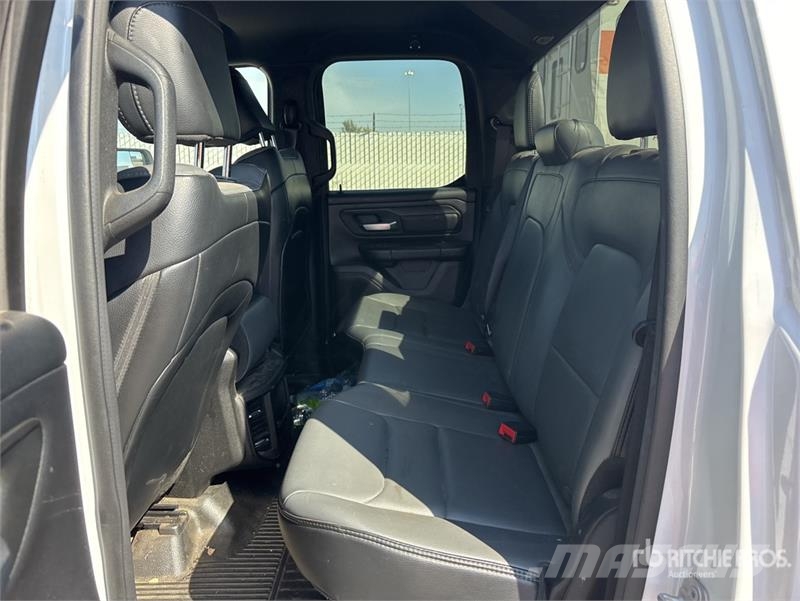 RAM 1500 기타