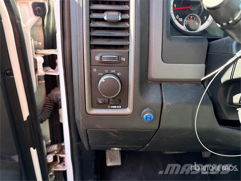 RAM 1500 Otras furgonetas