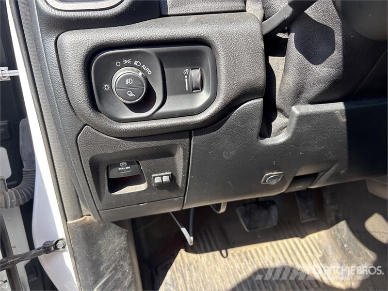 RAM 1500 기타