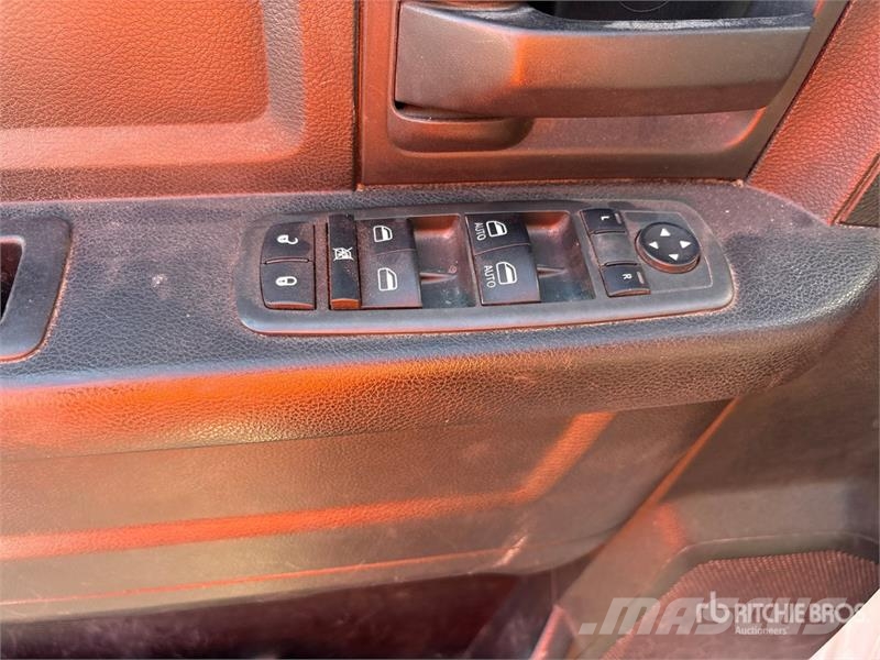 RAM 1500 Otras furgonetas