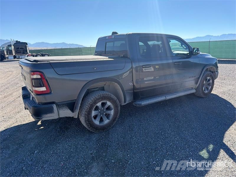 RAM 1500 Rebel 4x4 Crew Cab Pickup Drugi