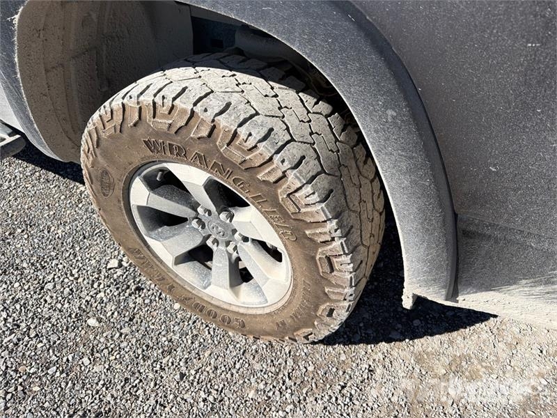 RAM 1500 Rebel 4x4 Crew Cab Pickup Drugi