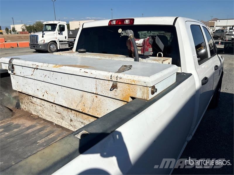 RAM 2500 4x2 Crew Cab Pickup Otras furgonetas