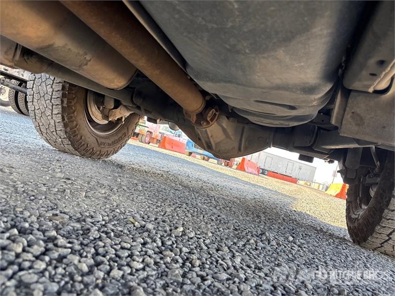 RAM 2500 4x2 Crew Cab Pickup Otras furgonetas