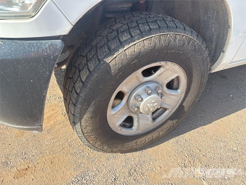 RAM 2500 4x2 Crew Cab Utility Truck Pickup/Αγροτικό