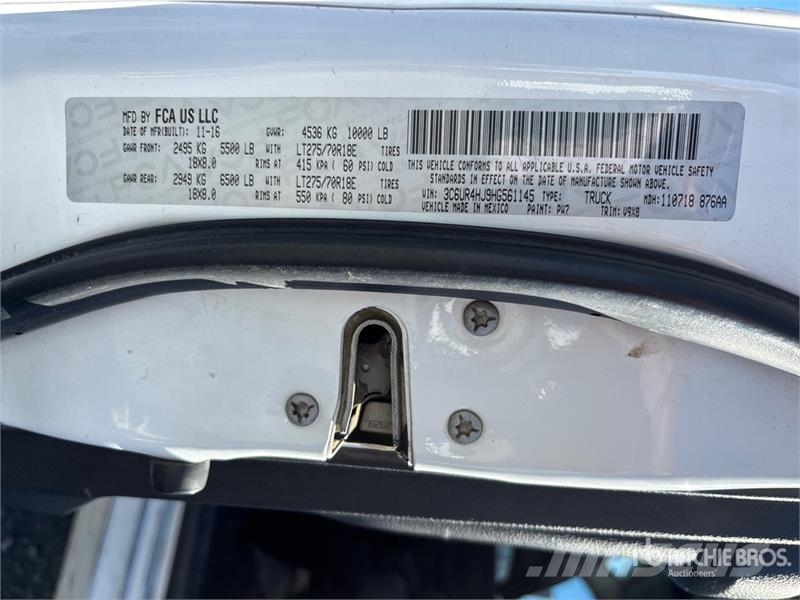 RAM 2500 4x2 Crew Cab Pickup Otras furgonetas