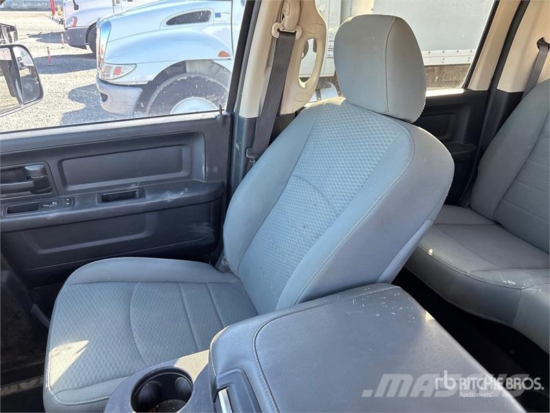 RAM 2500 4x2 Crew Cab Pickup Otras furgonetas