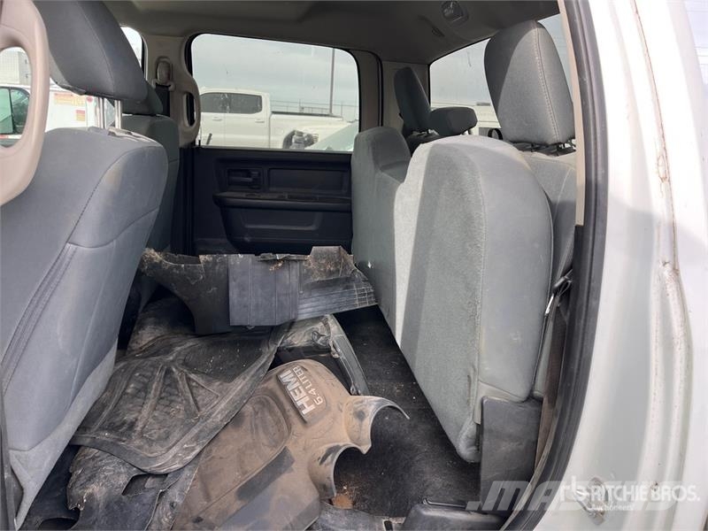 RAM 2500 4x4 Crew Cab Pickup (Inoperable) Diger