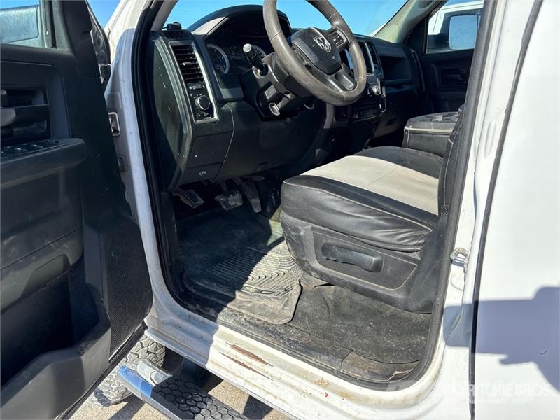 RAM 2500 4x4 Crew Cab Pickup Drugi