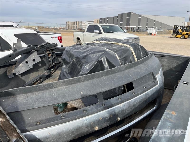 RAM 2500 4x4 Crew Cab Pickup (Inoperable) Diger