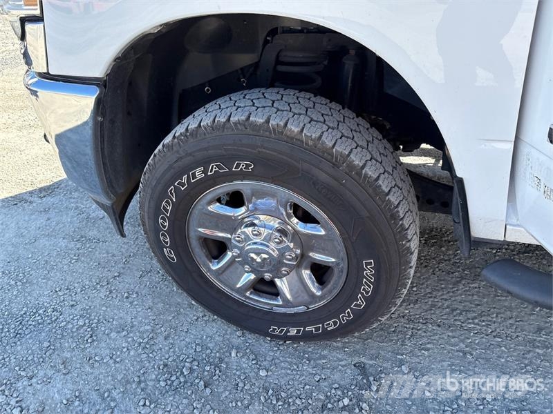 RAM 2500 4x4 Crew Cab Pickup 其他