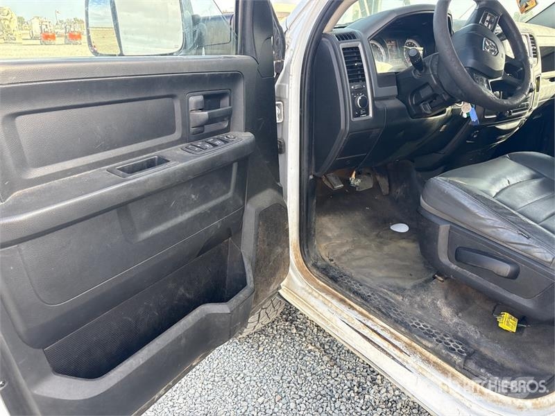 RAM 2500 4x4 Crew Cab Pickup Andere Transporter
