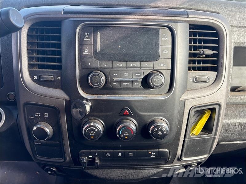 RAM 2500 4x4 Crew Cab Pickup Andere Transporter