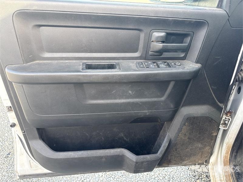 RAM 2500 4x4 Crew Cab Pickup Andere Transporter