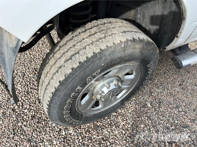 RAM 2500 4x4 Crew Cab Pickup (Inoperable) Diger