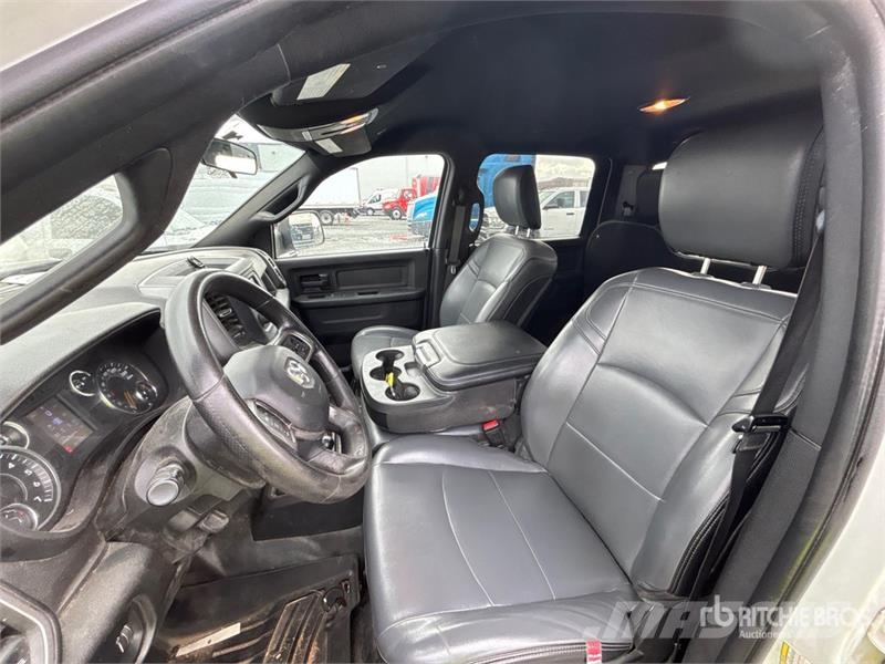 RAM 2500 4x4 Crew Cab Pickup Otros
