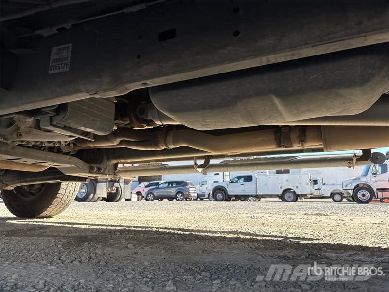 RAM 2500 4x4 Crew Cab Pickup 其他
