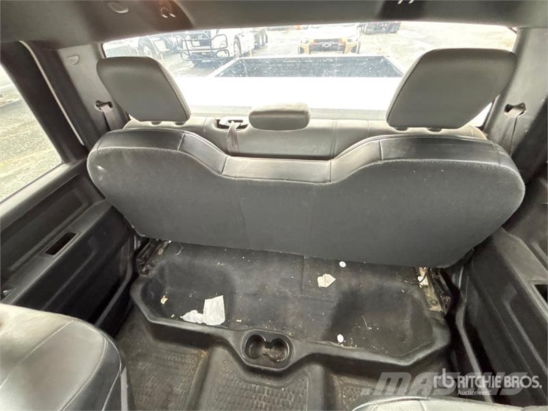 RAM 2500 4x4 Crew Cab Pickup Otros