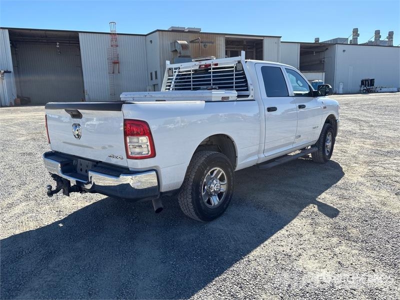 RAM 2500 4x4 Crew Cab Pickup 其他