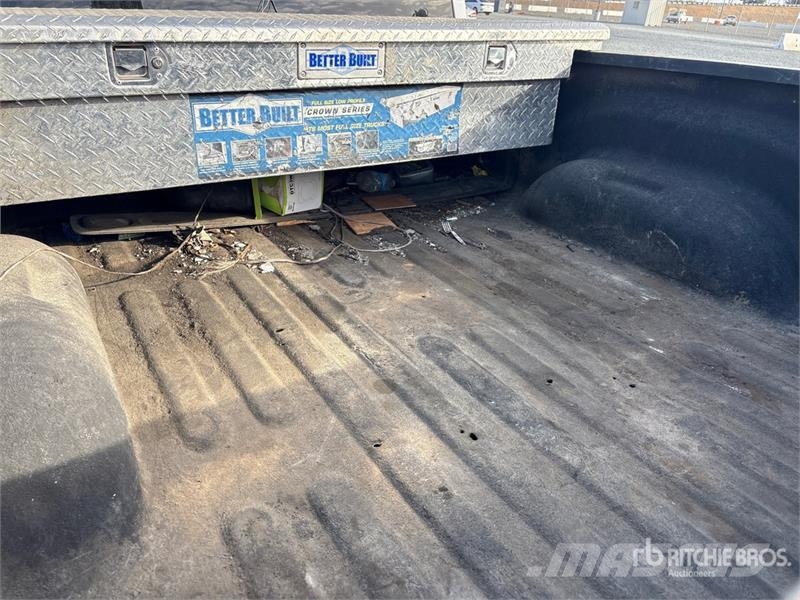 RAM 2500 4x4 Crew Cab Pickup Andere Transporter