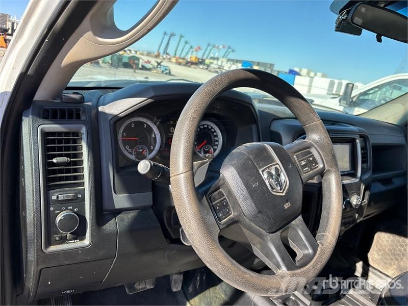 RAM 2500 4x4 Crew Cab Pickup Drugi