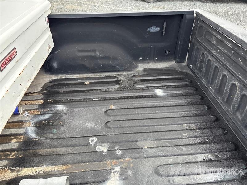 RAM 2500 4x4 Crew Cab Pickup Otros