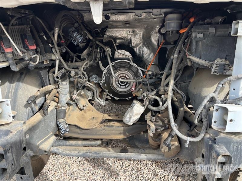 RAM 2500 4x4 Crew Cab Pickup (Inoperable) Diger