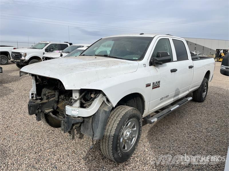 RAM 2500 4x4 Crew Cab Pickup (Inoperable) Diger