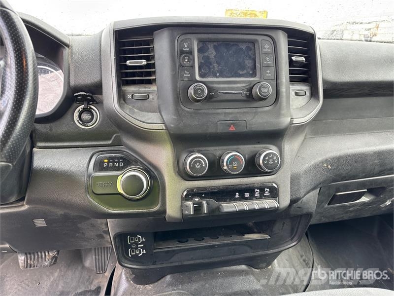 RAM 2500 4x4 Crew Cab Pickup Otros