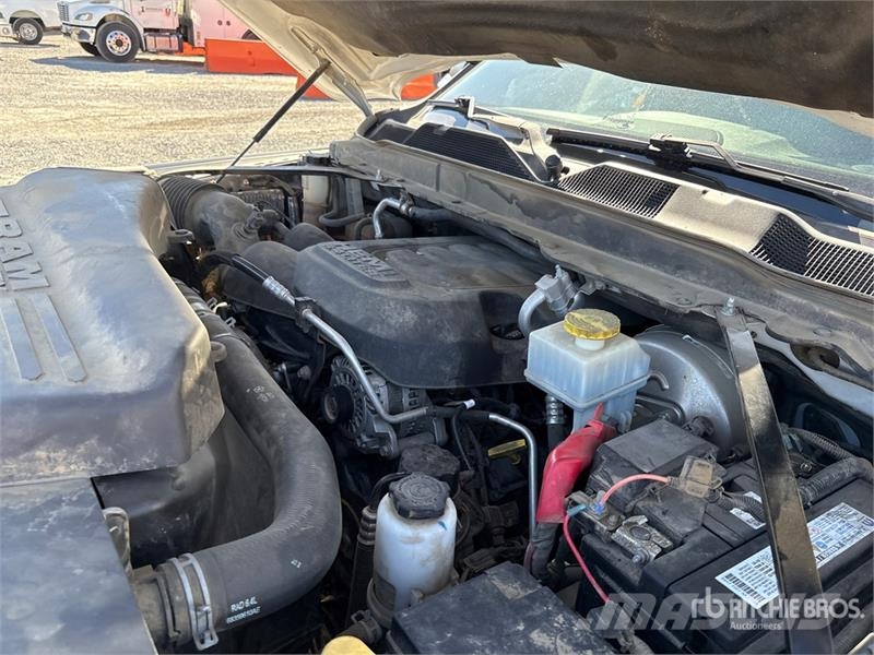 RAM 2500 4x4 Crew Cab Pickup 其他