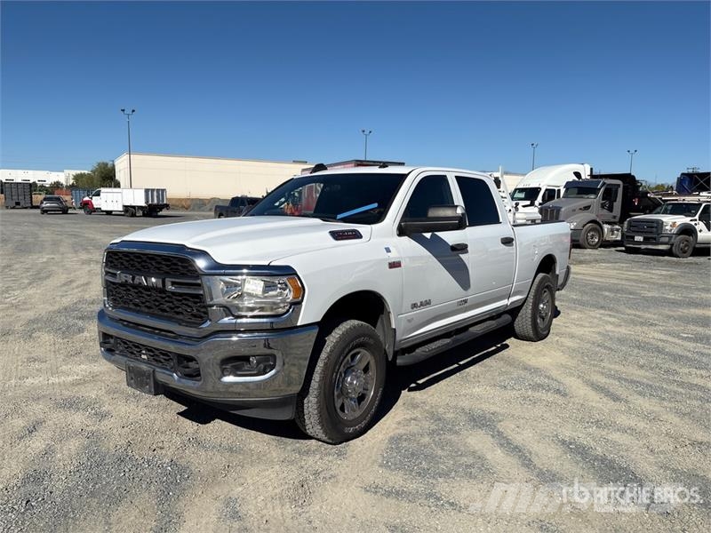 RAM 2500 4x4 Crew Cab Pickup 其他