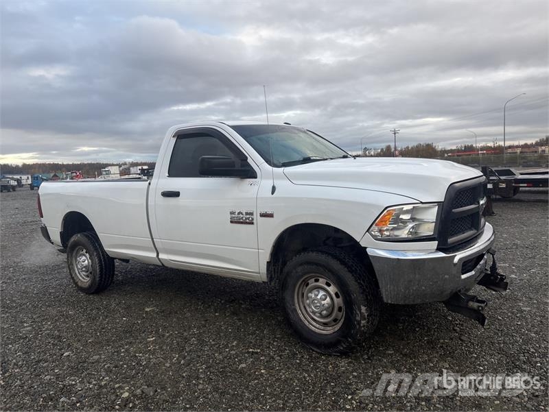 RAM 2500 4x4 Pickup Otras furgonetas