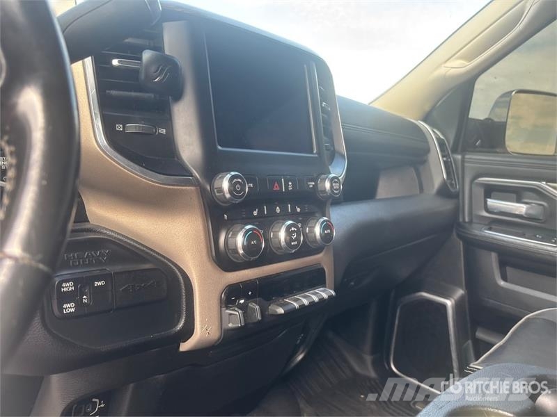 RAM 2500 Laramie 4x4 Crew Cab Pickup Άλλα Vans